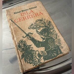 Isla Cerrera by Manuel Méndez Ballester